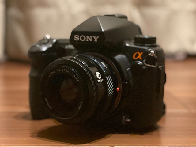古いデジタル一眼レフカメラ、SONY α900