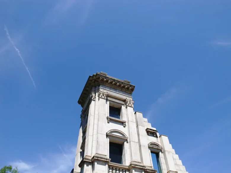 GR DIGITAL IV 作例 リコーブルー 青空 CCDセンサーの色味