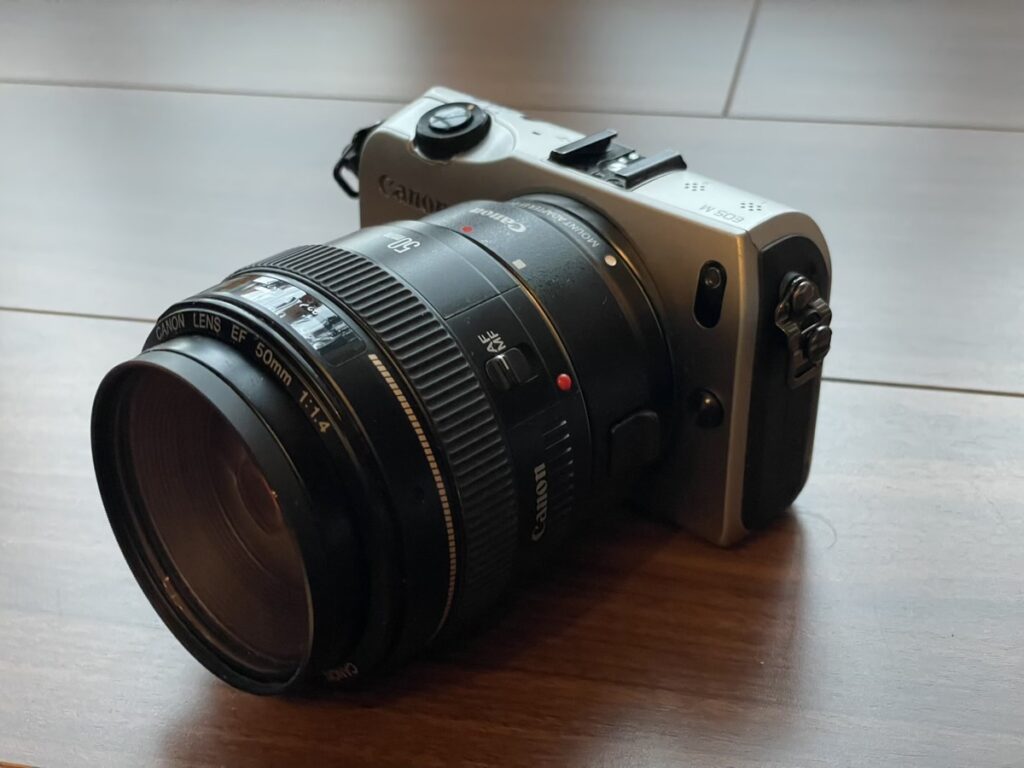 EOS M 初代+EF50mm f1.4